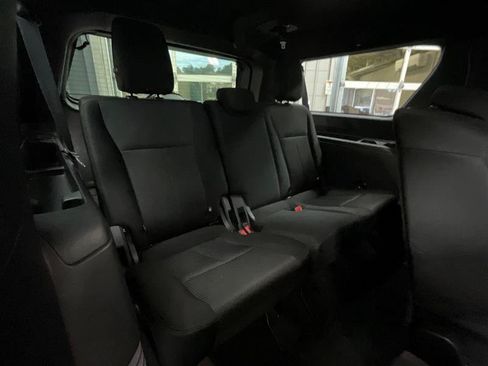 Used 2019 Ford Expedition Max XLT AWD/4WD image 24