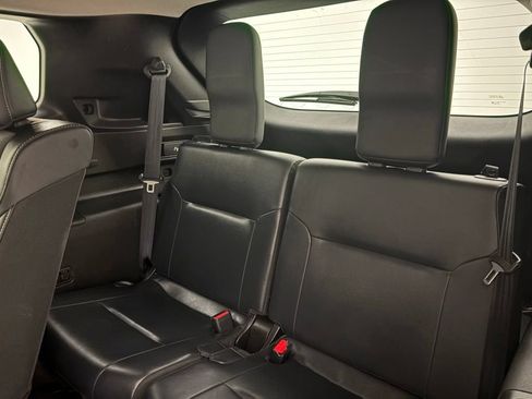 Used 2025 Mitsubishi Outlander SE FWD image 30