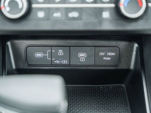 Certified 2025 Hyundai Tucson SE image 20