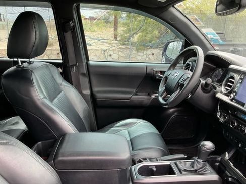 Used 2021 Toyota Tacoma TRD Sport w/ TRD Premium Sport Package AWD/4WD image 12