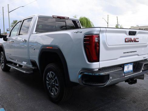 Used 2024 GMC Sierra 2500 SLT w/ SLT Premium Package AWD/4WD image 3