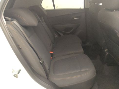 Used 2020 Chevrolet Trax LS w/ Tint and Cruise Package FWD image 19