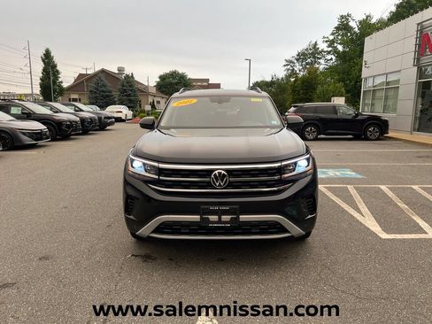 Used 2022 Volkswagen Atlas SE w/ Panoramic Sunroof Package AWD/4WD image 2