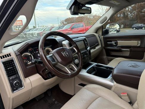 Used 2016 RAM 1500 Laramie w/ Convenience Group image 30