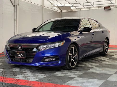 Used 2019 Honda Accord Sport image 3