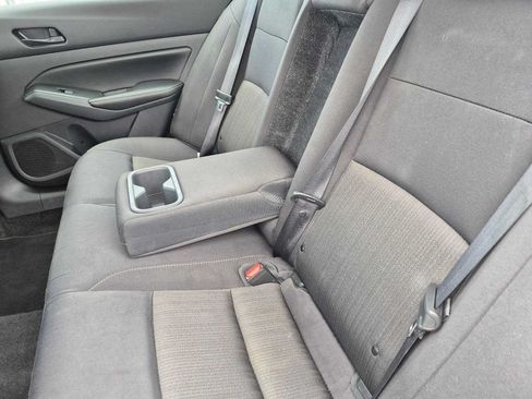 Used 2024 Nissan Altima 2.5 SV FWD image 22