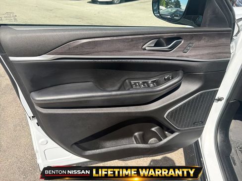 Used 2022 Jeep Grand Cherokee Limited 4xe AWD/4WD image 12