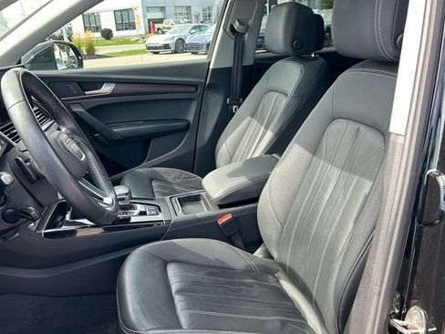 Used 2022 Audi Q5 2.0T Premium w/ Convenience Package AWD/4WD image 7