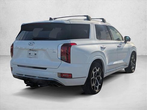 Used 2022 Hyundai Palisade Calligraphy w/ Winter Package image 5