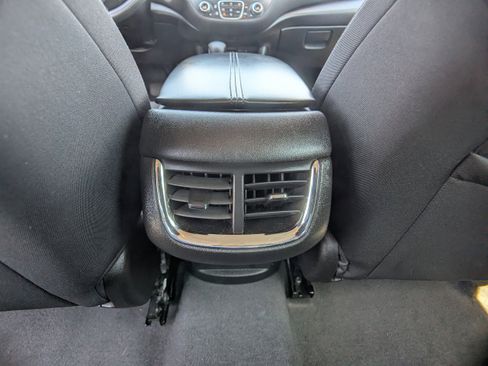 Used 2024 Chevrolet Malibu LT FWD image 15