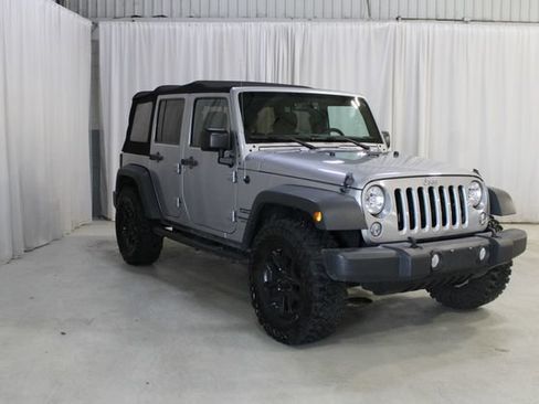 Used 2017 Jeep Wrangler Unlimited Sport w/ Quick Order Package 24S AWD/4WD image 25