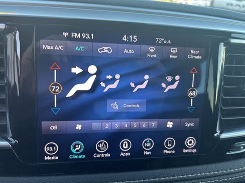 Used 2020 Chrysler Pacifica Limited w/ Advanced Safetytec Group image 53