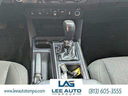 Used 2018 Toyota Tacoma TRD Sport w/ Technology Package RWD image 18
