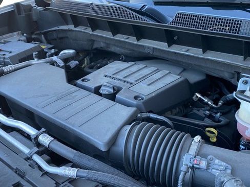 Used 2022 Chevrolet Silverado 1500 Custom image 11