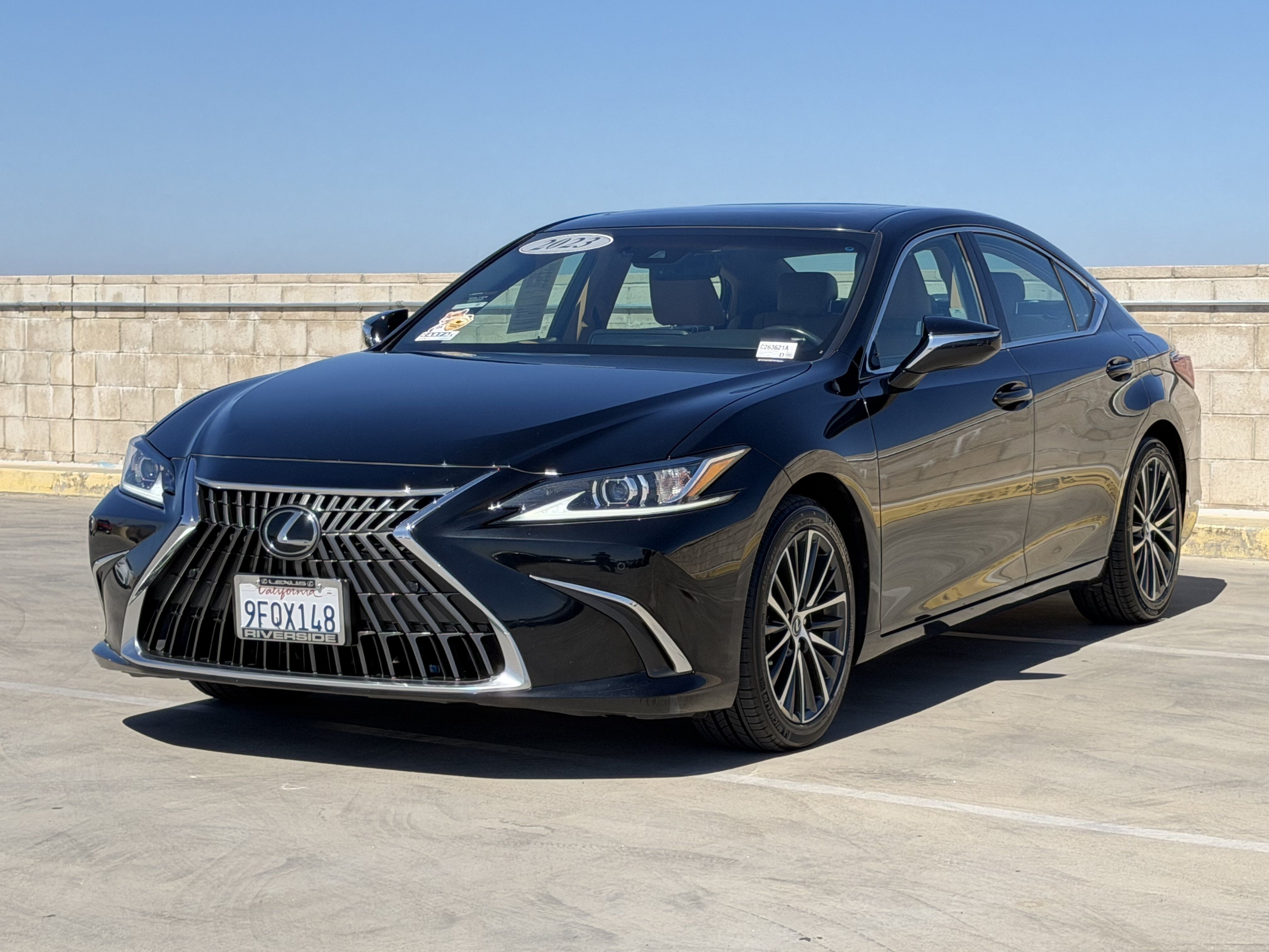 Certified 2023 Lexus ES 350 w/ Premium Package FWD image 4