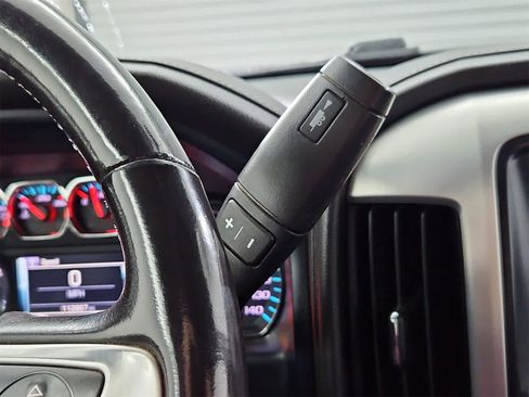 Used 2018 GMC Sierra 1500 SLT image 32