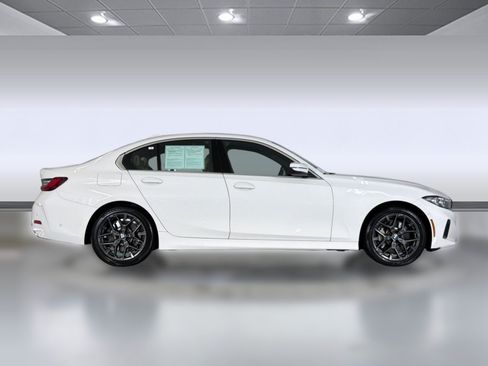 Used 2026 BMW 330i Sedan w/ Premium Package RWD image 8