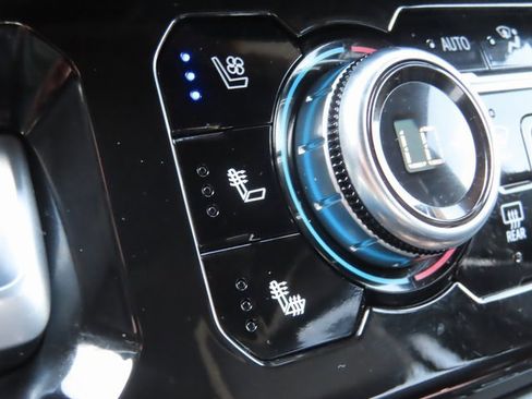 Used 2022 GMC Sierra 1500 AT4X image 5