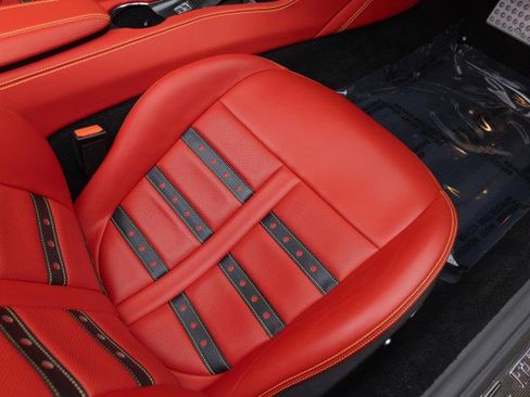 Used 2016 Ferrari California T image 34