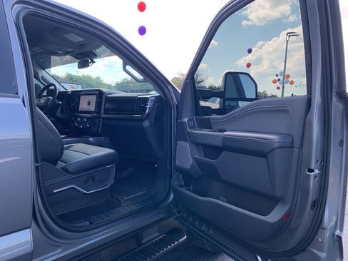 Used 2024 Ford F250 Lariat w/ Sport Appearance Package image 28