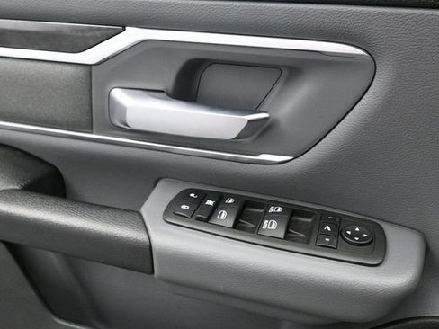 Used 2022 RAM 1500 Big Horn AWD/4WD image 22