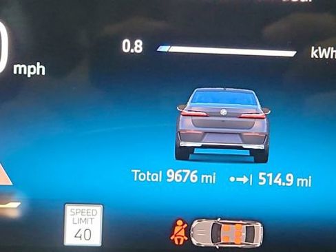 Used 2023 BMW i7 xDrive60 image 44