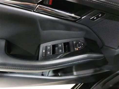 Used 2023 MAZDA MAZDA3 s image 29
