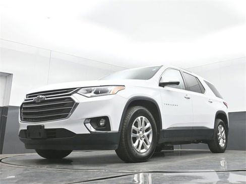 Used 2018 Chevrolet Traverse LT image 47