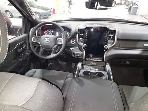 New 2026 RAM 2500 Big Horn AWD/4WD image 15