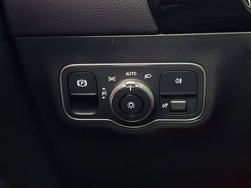 Used 2025 Mercedes-Benz GLA 35 AMG 4MATIC image 31