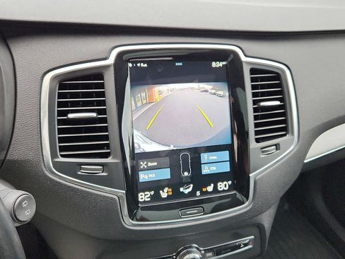 Used 2021 Volvo XC90 T5 Momentum w/ Climate Package image 17