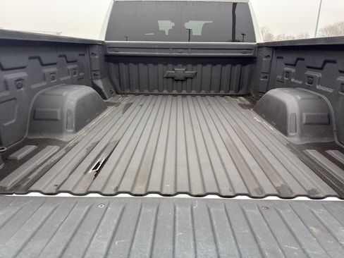 Used 2022 Chevrolet Silverado 1500 RST image 9