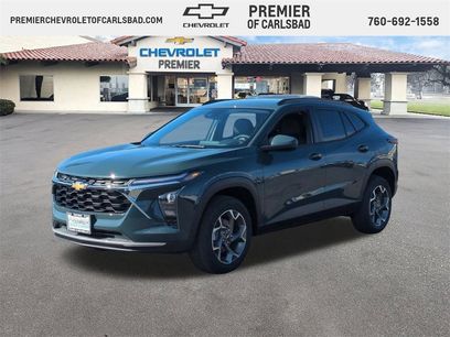 Used 2025 Chevrolet Trax LT w/ Driver Confidence Package