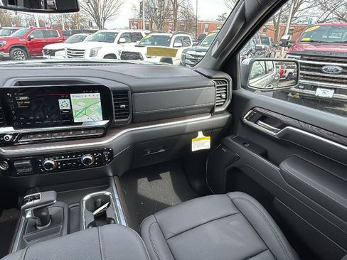 New 2026 GMC Sierra 1500 SLT w/ SLT Premium Plus Package image 29