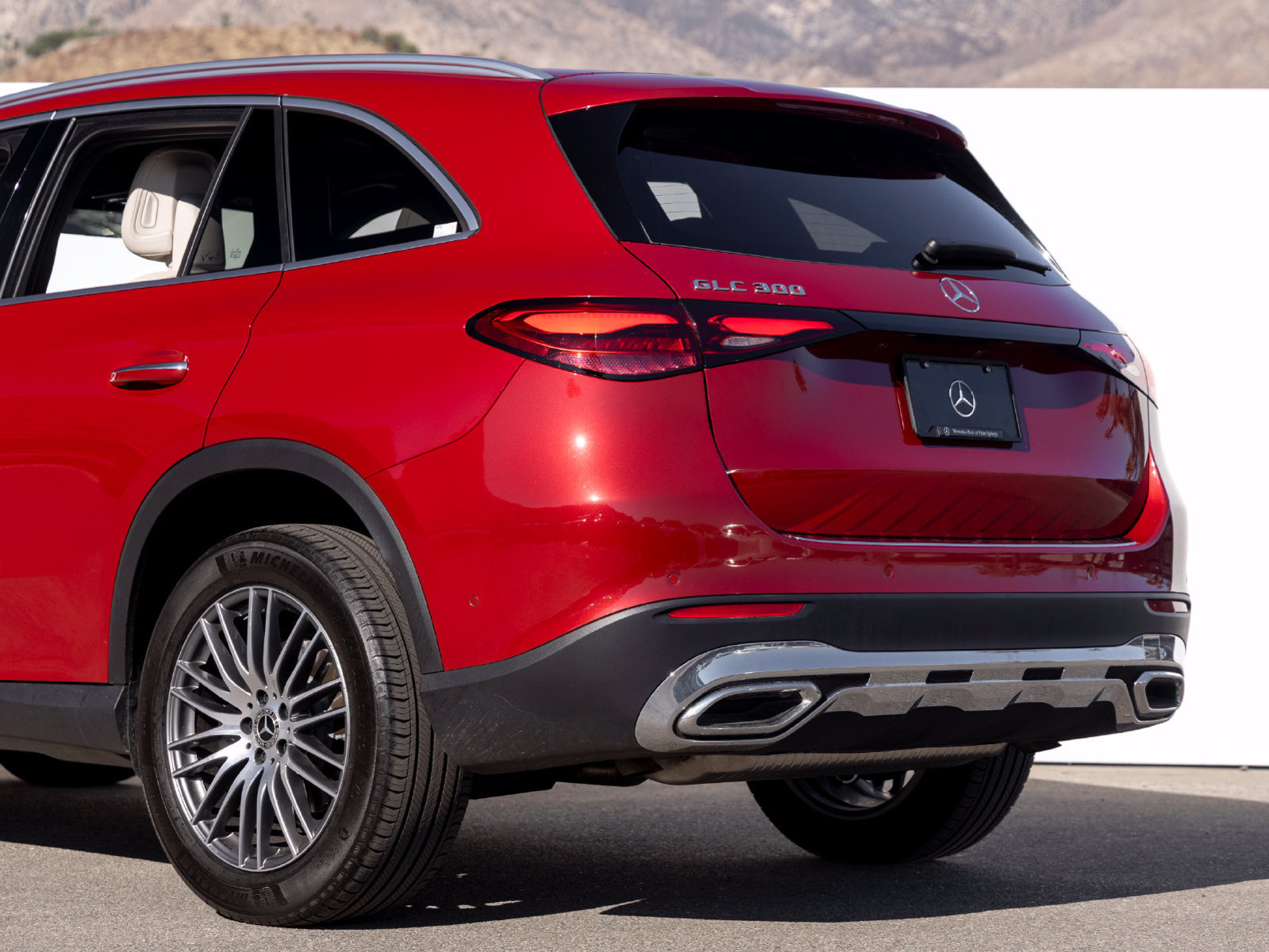 Certified 2026 Mercedes-Benz GLC 300 image 5