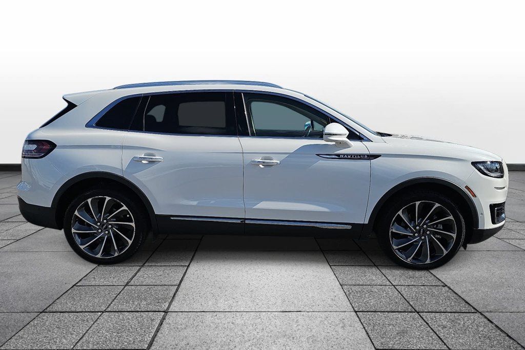 Used 2020 Lincoln Nautilus Reserve w/ Equipment Group 202A AWD/4WD image 4