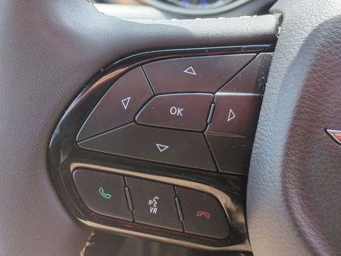 Used 2023 Chrysler Pacifica Touring-L w/ S Appearance Package image 14