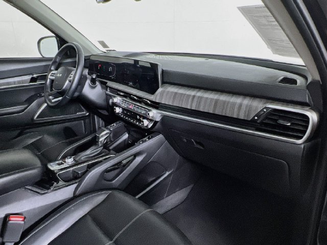 Used 2024 Kia Telluride EX AWD/4WD image 43