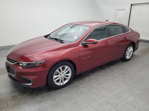 Used 2018 Chevrolet Malibu LT image 2