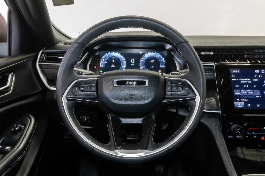 Certified 2025 Jeep Grand Cherokee L Laredo w/ Luxury Tech Group I AWD/4WD image 12