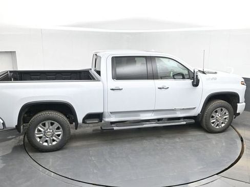New 2026 Chevrolet Silverado 2500 High Country w/ High Country Premium Package AWD/4WD image 42