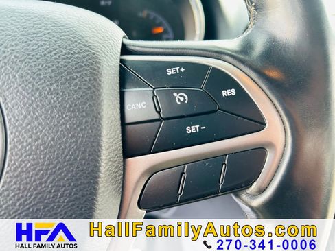 Used 2020 Jeep Grand Cherokee Laredo w/ Quick Order Package 2BN North AWD/4WD image 26