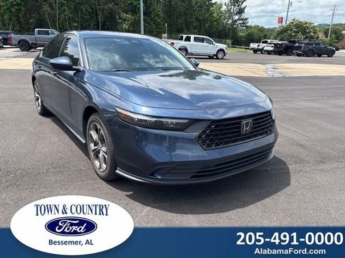 Used 2023 Honda Accord EX image 1