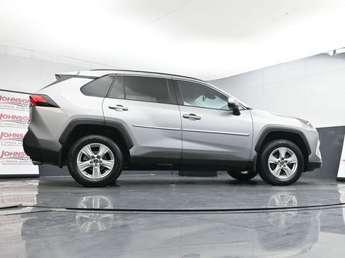 Used 2020 Toyota RAV4 XLE image 38