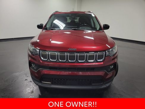 Used 2022 Jeep Compass Latitude w/ Convenience Group FWD image 3