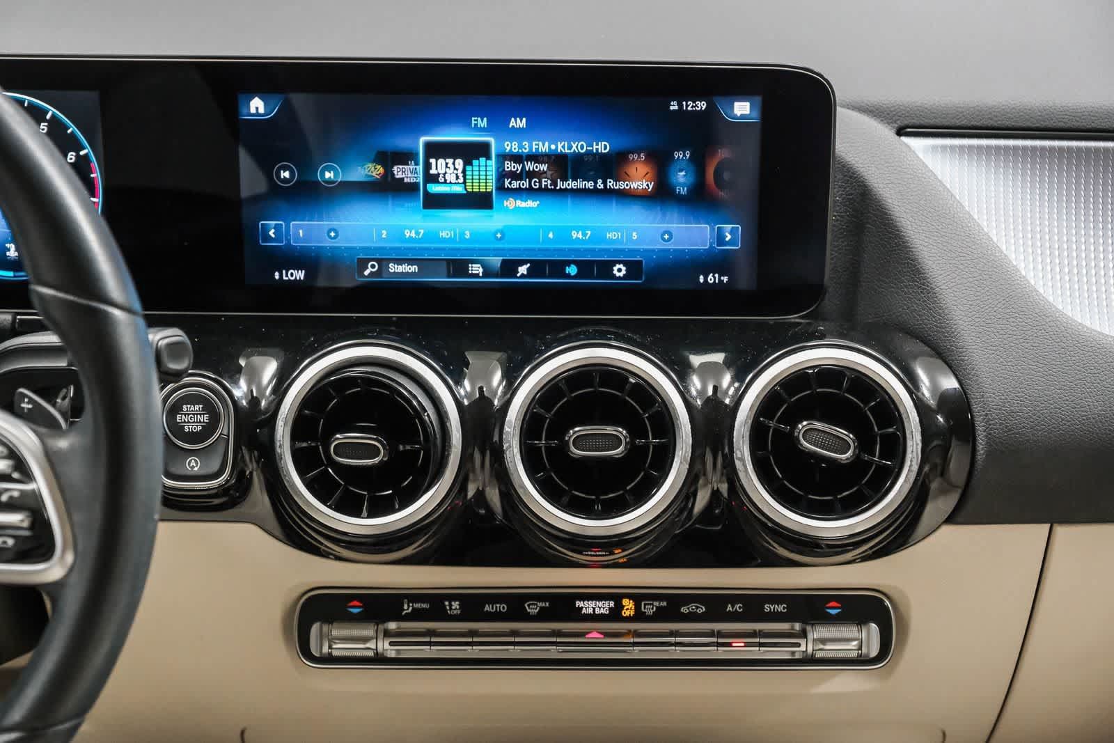 Used 2022 Mercedes-Benz GLA 250 4MATIC image 16