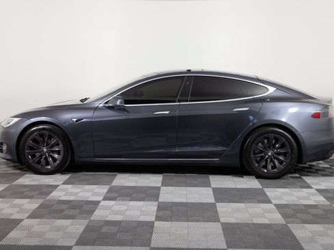 Used 2018 Tesla Model S 100D AWD/4WD image 3