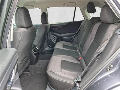 Used 2024 Subaru Outback Premium AWD/4WD image 16