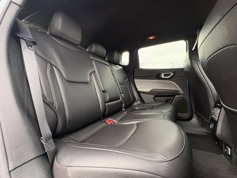 Used 2026 Jeep Compass Limited AWD/4WD image 27