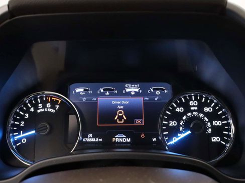 Used 2020 Ford F150 Lariat w/ Equipment Group 502A Luxury AWD/4WD image 4